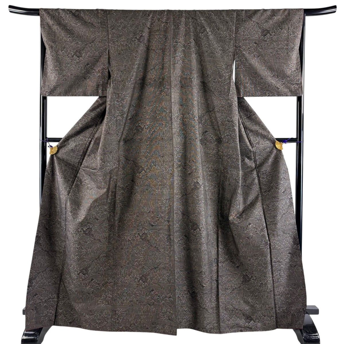 【美品】 大島紬 身丈167.5cm 裄丈67.5cm L 袷 泥染 証紙 樹木 山 焦茶色 正絹 秀品 【中古】