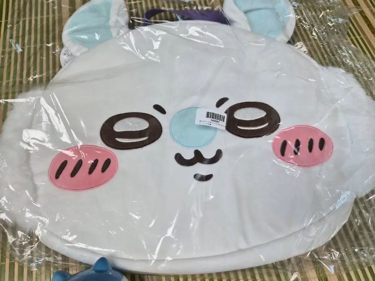 正規品) ちいかわ モモンガ ボストンバッグ (キャリアーに装着可能) 新品
