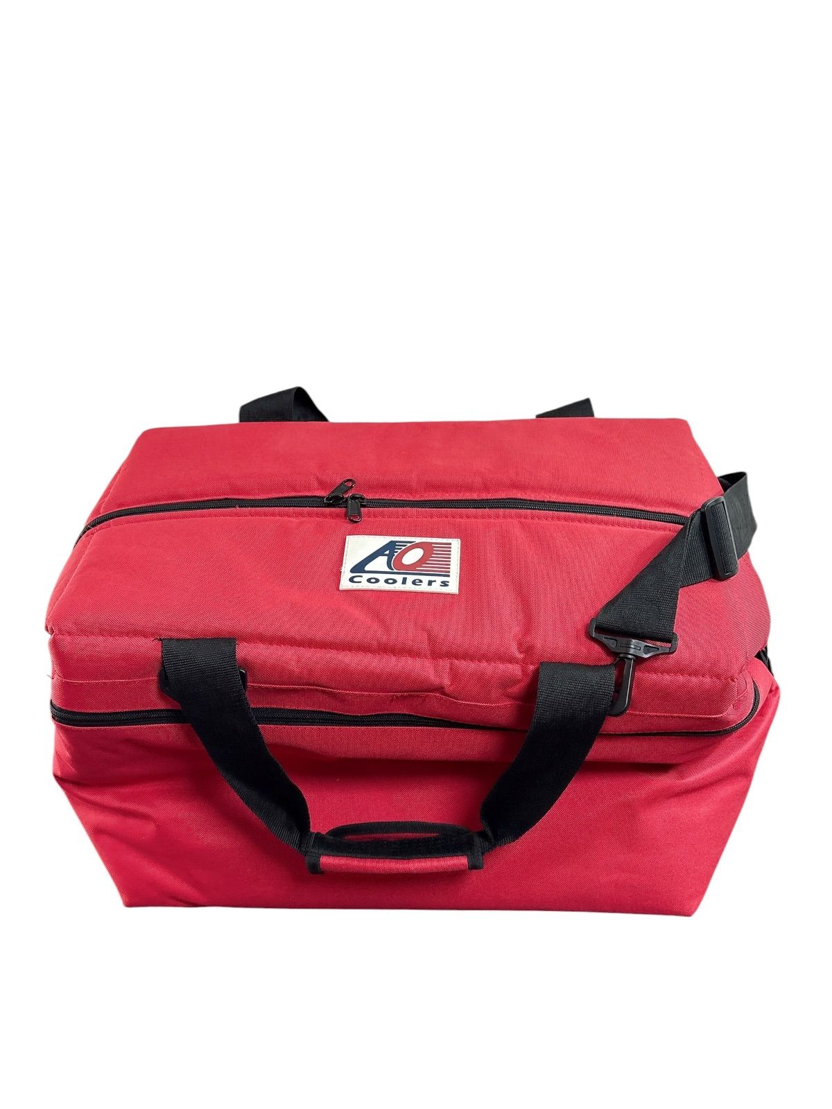 AO Coolers ソフトクーラーバッグ レッド 大容量 ショルダー付 保冷バッグ