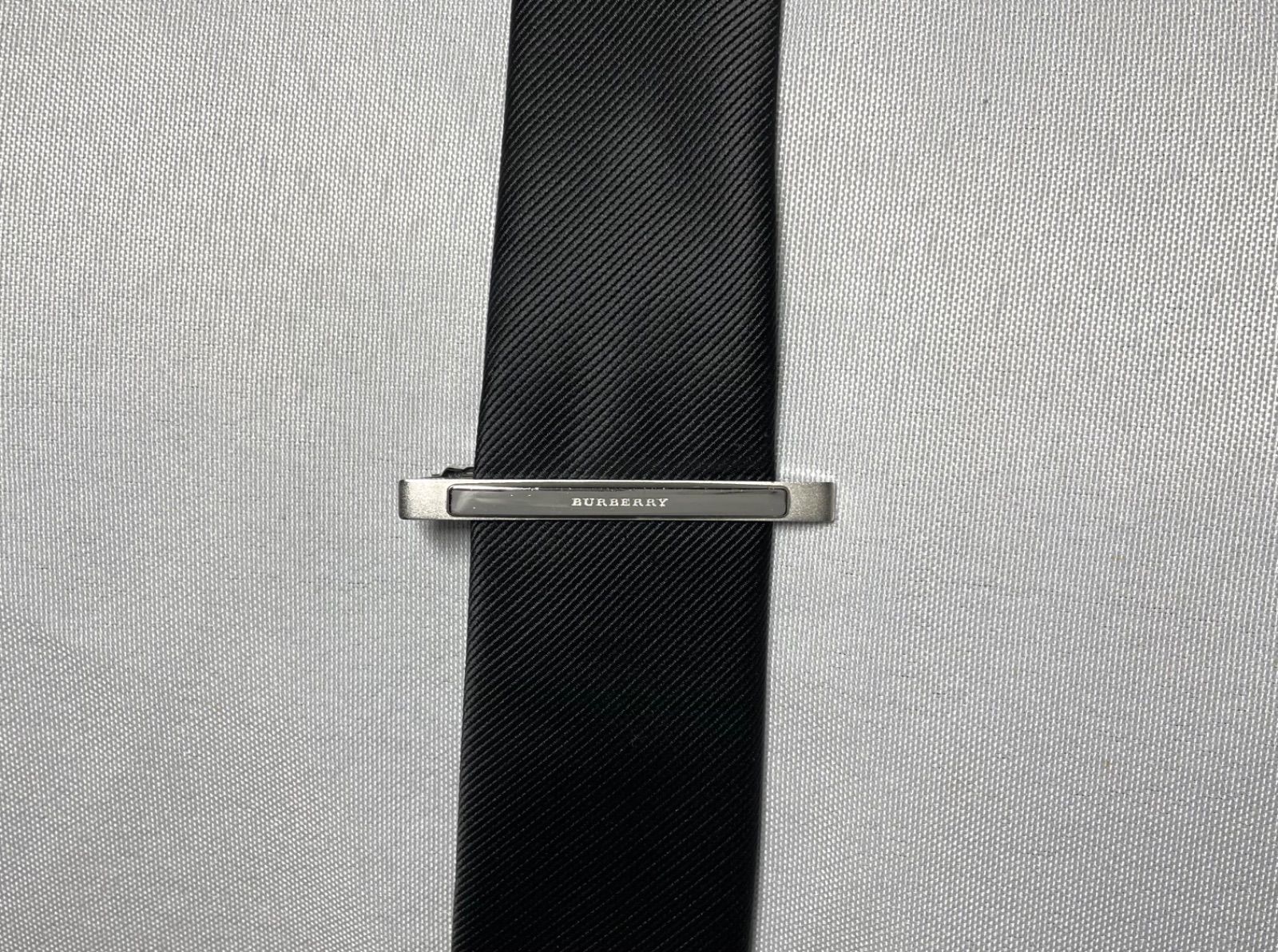 希少 BURBERRY バーバリー ブランドロゴ文字 鏡面&艶消し シルバー