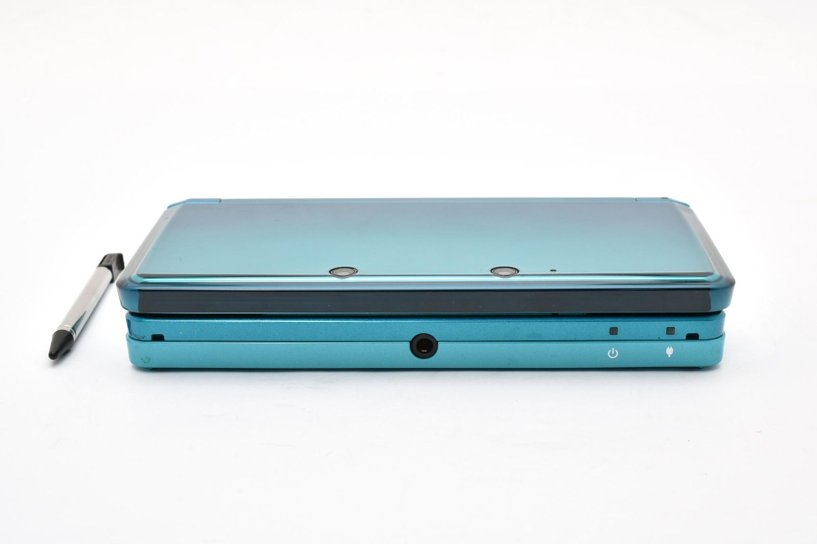 【美品・完動品】Nintendo ニンテンドー3DS アクアブルー 裸眼3D立体視対応！懐かしのDSソフトもOK 任天堂