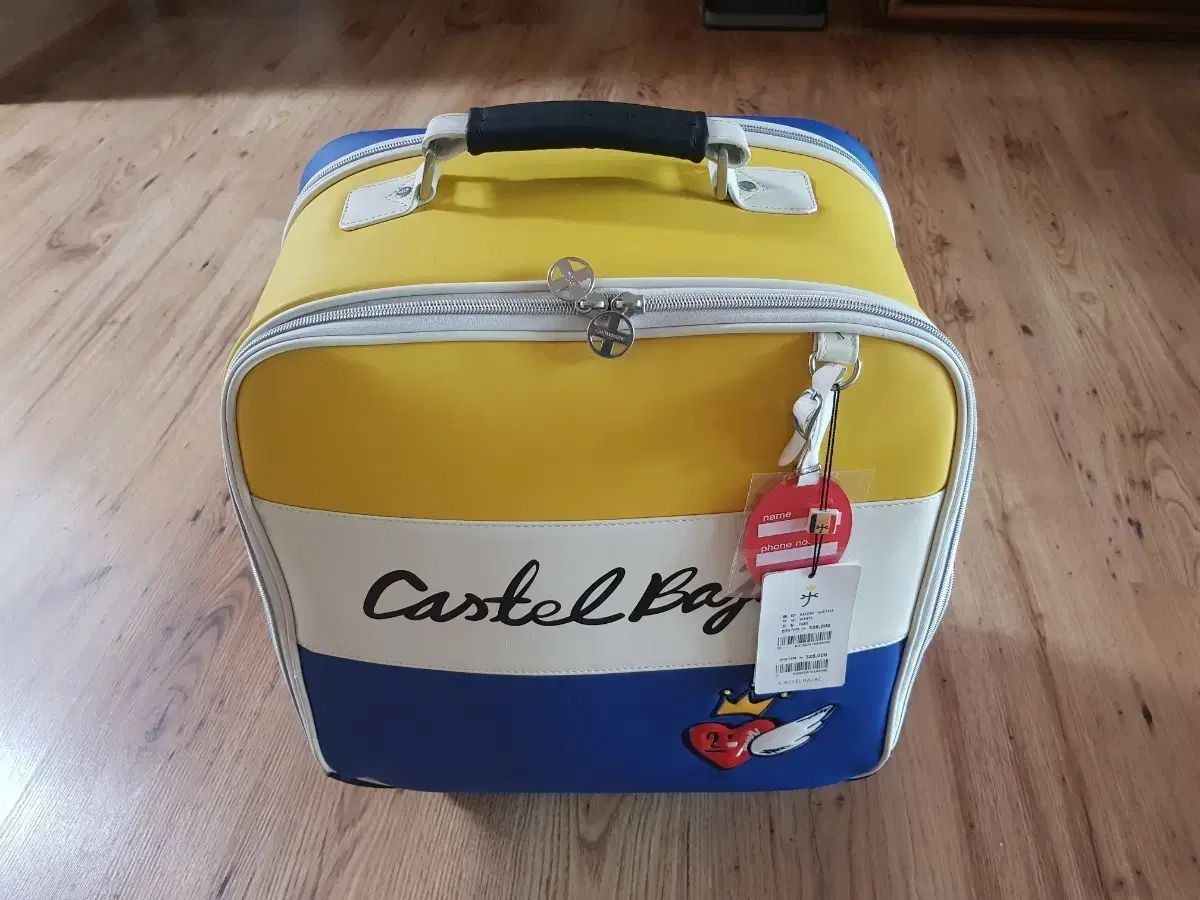 CASTELBAJAC カステルバジャック