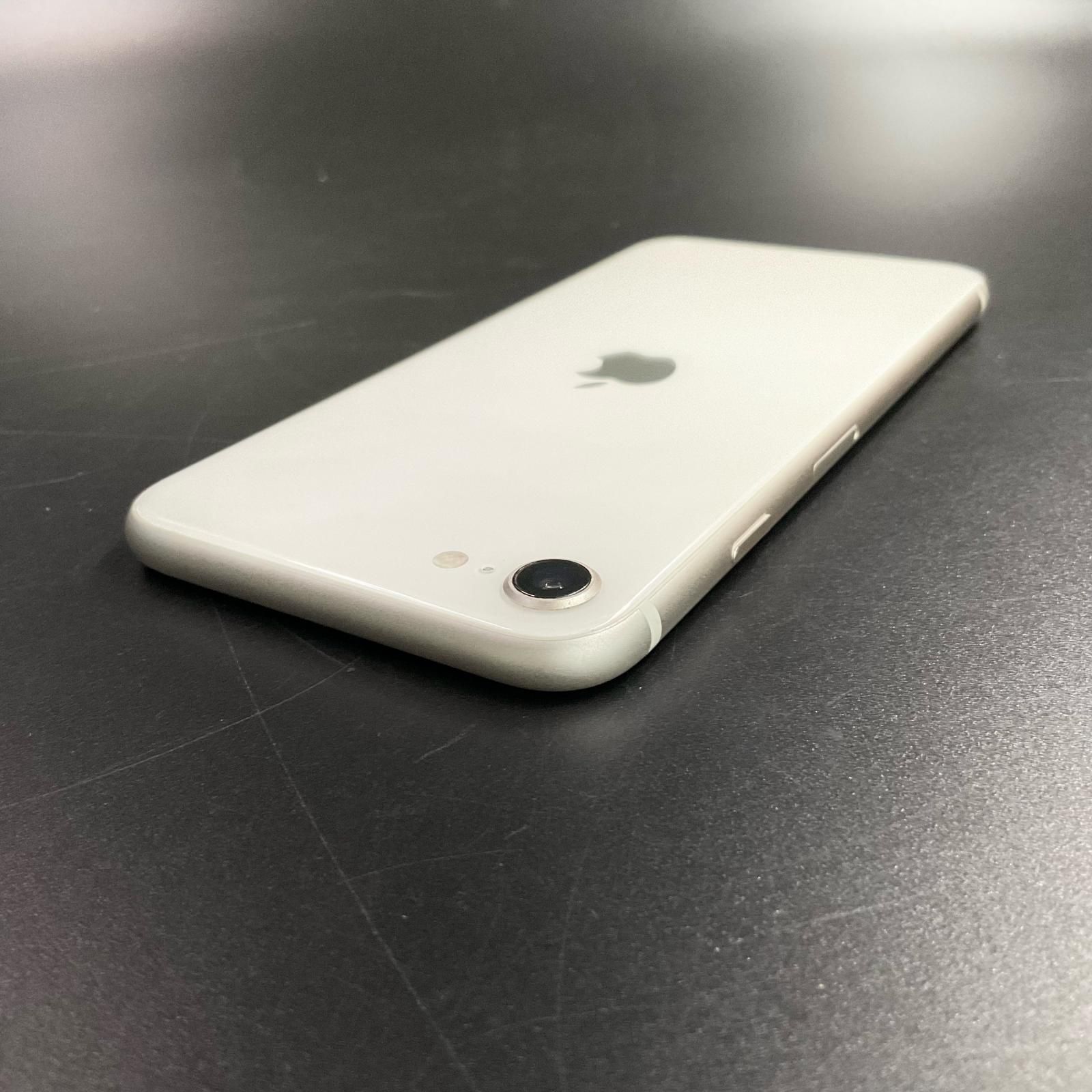 iPhone SE3 64GB スターライト SIMフリー 白ロム - メルカリ