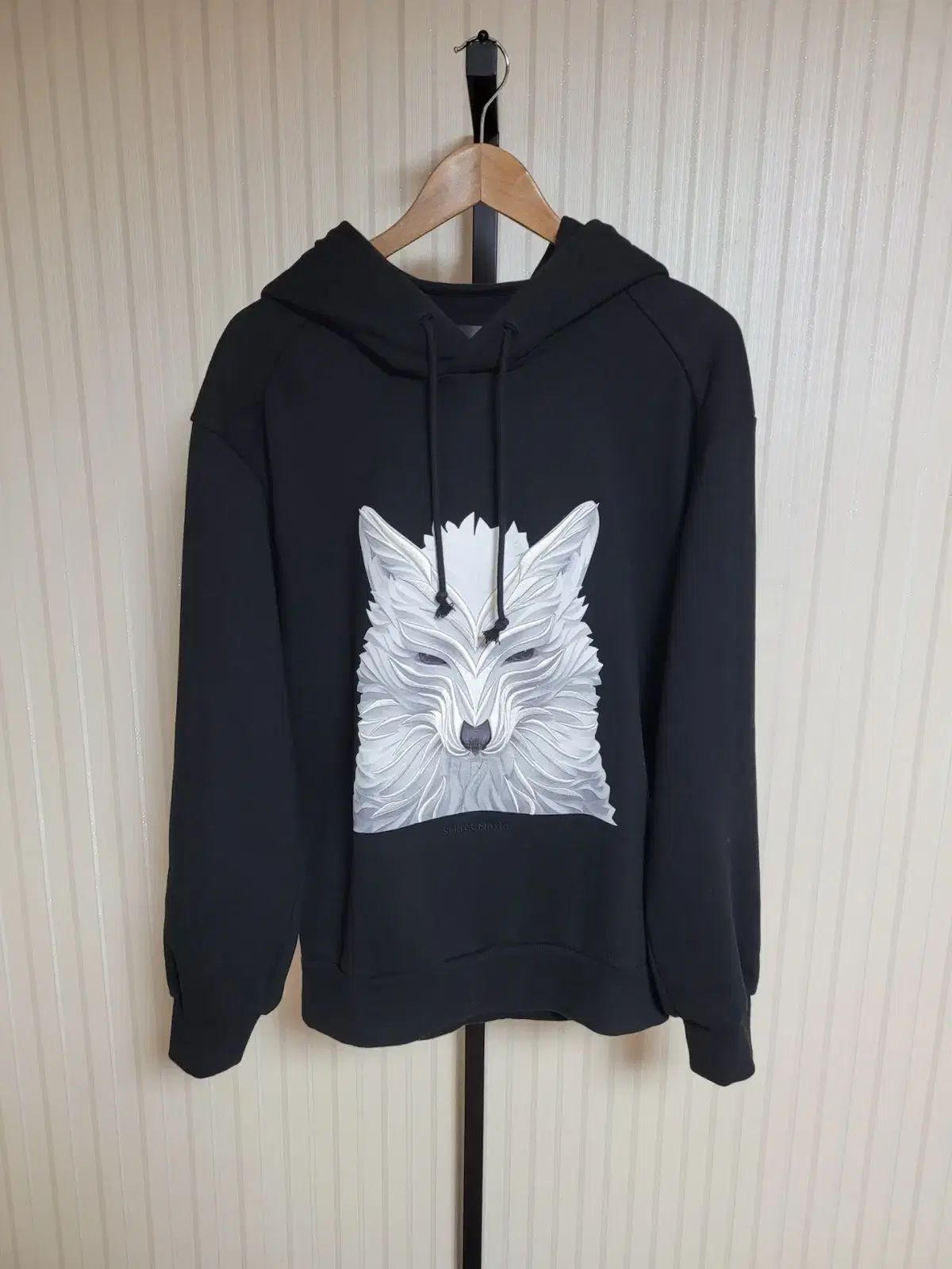 46 ジュンジ ブラック 狼 刺繍 フード付きTシャツ/フード (フード付きTシャツ)