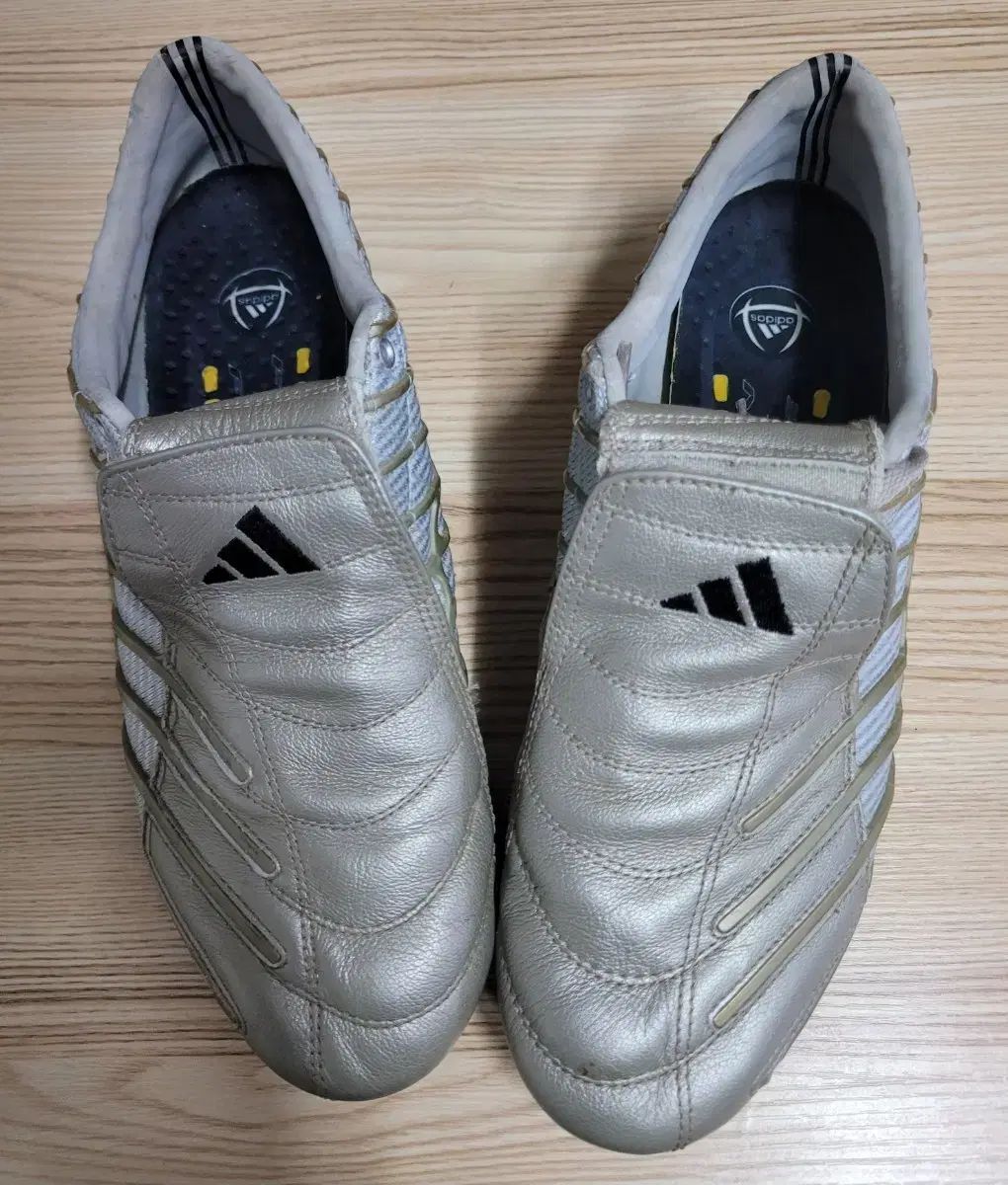 アディダス プレデター サッカーシューズ 270 7,226円