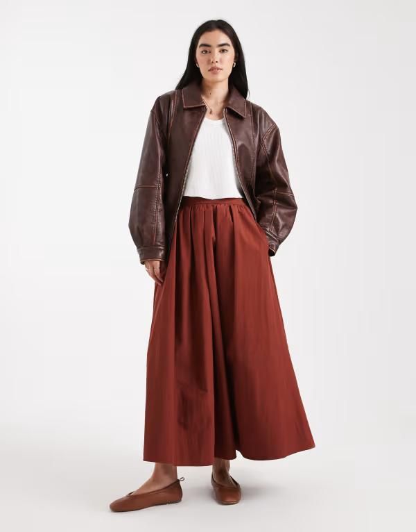 エイソス レディース ボトムスカート ミディ ASOS DESIGN volume detail midi skirt in chocolate チョコレート