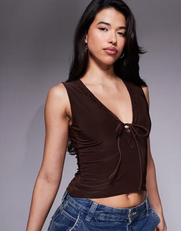 エイソス レディース トップス タンクトップ タイディテール レーストリム レース ASOS DESIGN slinky lace trim tie detail top Brown ブラウン