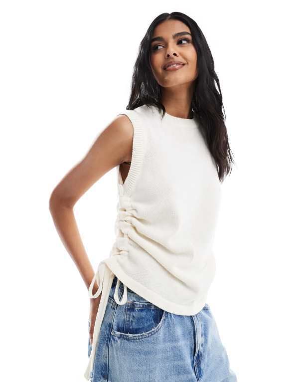 エイソス レディース トップス タンクトップ ニット ASOS DESIGN knit tank top with ruching in ecru Ecru エクリュ