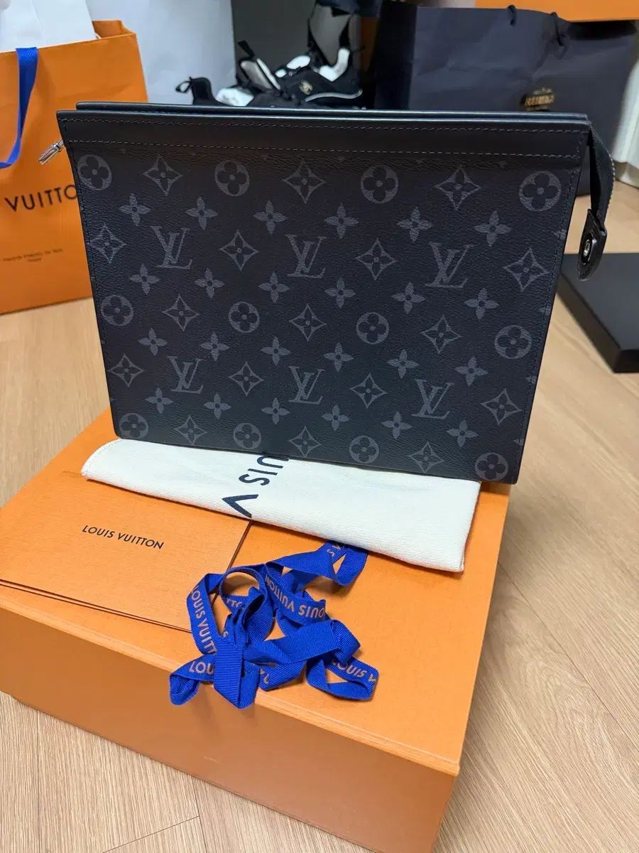 S+級 Louis Vuitton ルイヴィトン エクリプス メンズ ポシェット ヴォワヤージュ MM