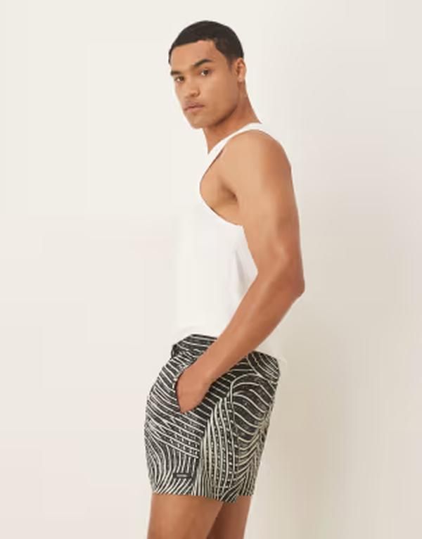 カルバンクライン メンズ 水着 ハーフパンツ・ショーツ プリント ショートパンツ Calvin Klein all over print drawstring swim shorts in multi