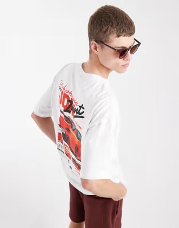エイソス メンズ トップス Tシャツ グラフィック ASOS DESIGN oversized tshirt with car back graphic WHITE ホワイト
