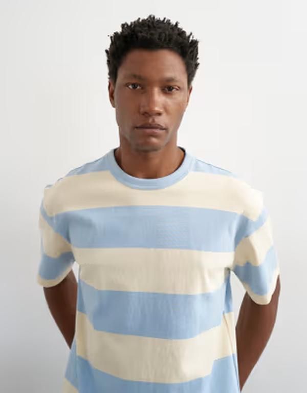 トップマン メンズ トップス Tシャツ リラックスフィット Topman relaxed fitshirt with wide stripes and cream Blue Cream Stripe