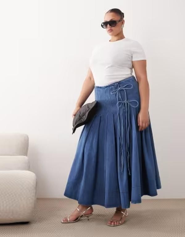 アレンジ レディース ボトムスカート タイディテール プリーツ ミディ デニム ARRANGE Curve pleatedenimidi skirt with tie detail BLUE ブルー