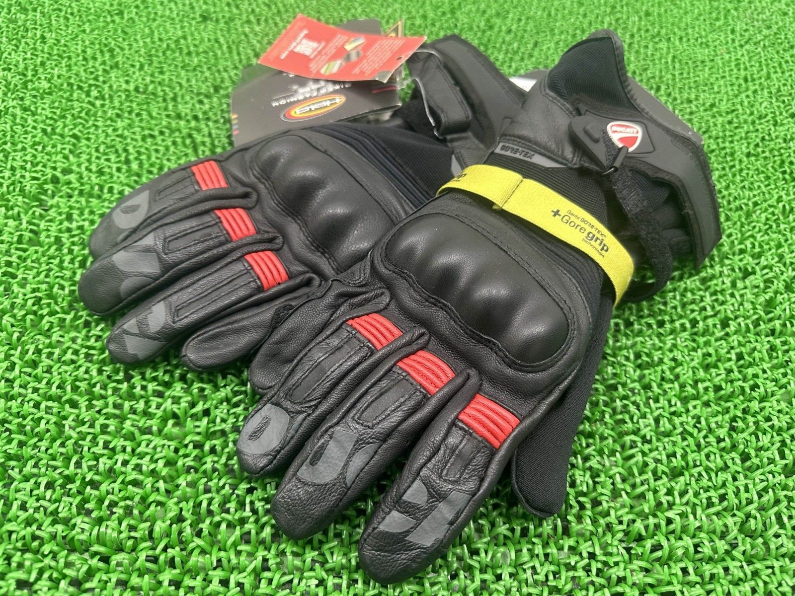 グローブ 981077114 ドゥカティ 純正 中古 バイク 部品 DUCATI 未使用品 Mサイズ wY 19,944円