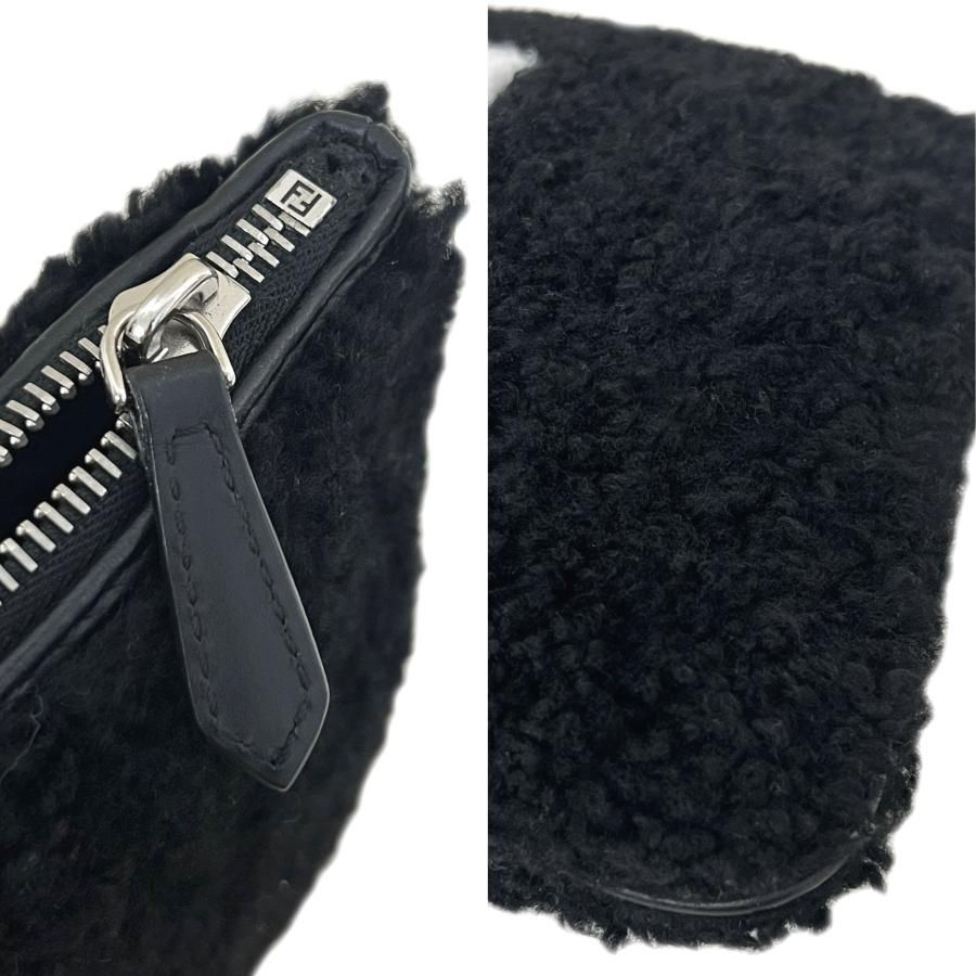 FENDI フェンディ バッグ ムートン ボア ロゴ クラッチ ポーチ