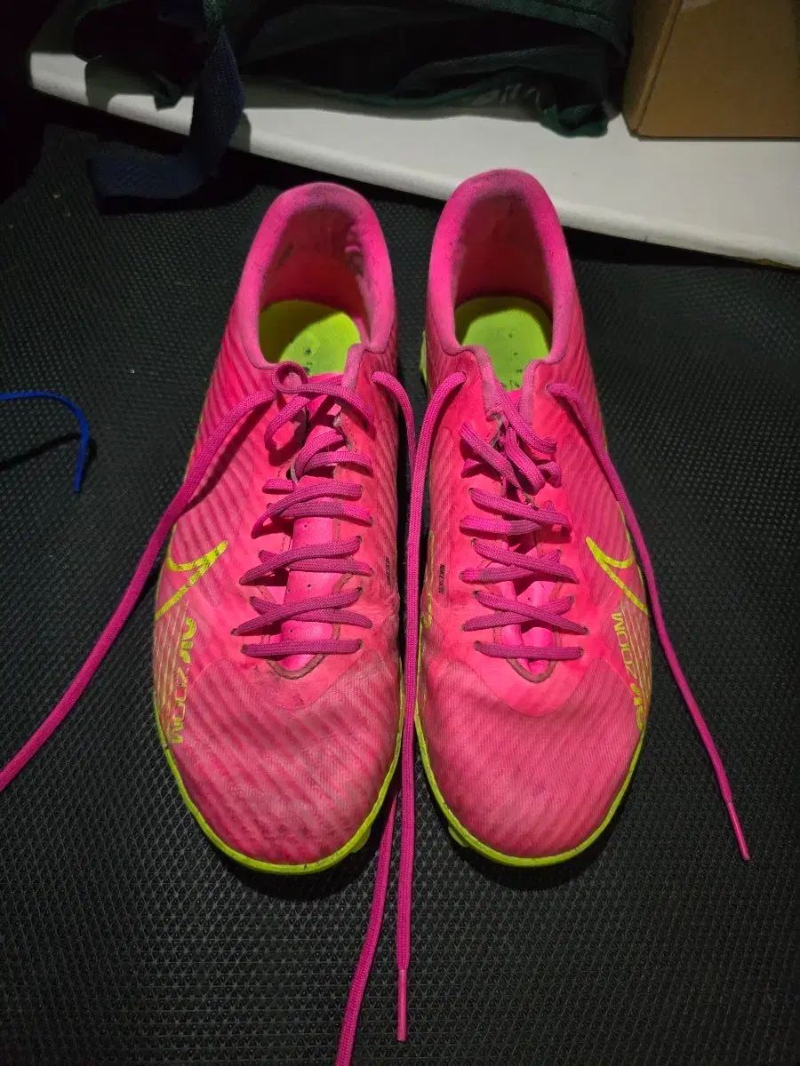 (値下げ可能) NIKE ヴェイパー15 アカデミー TF 260