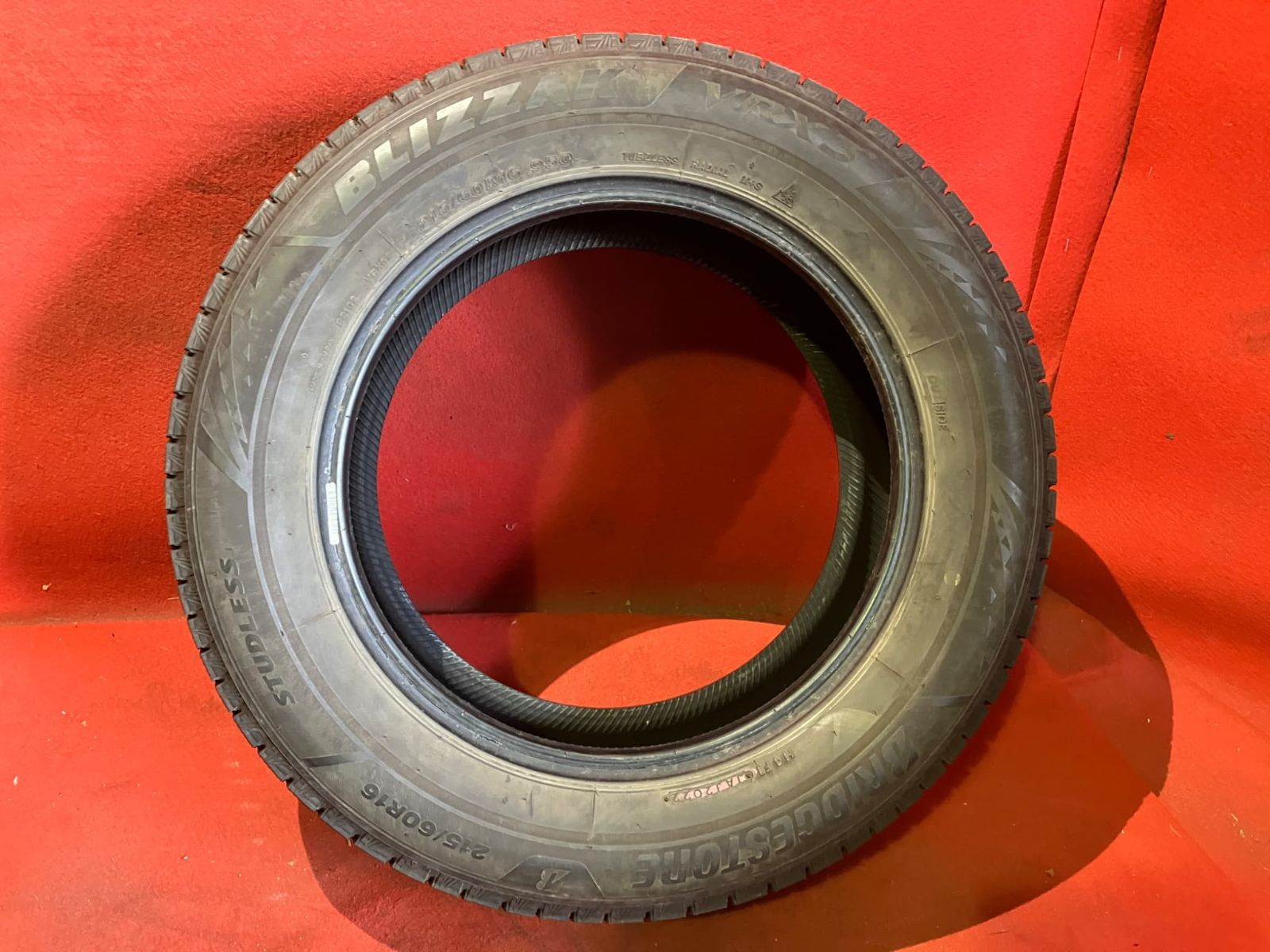 中古スタッドレスタイヤ【215/60R16 BRIDGESTONE VRX3】 4本SET - メルカリ