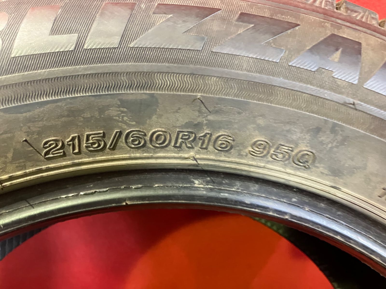 中古スタッドレスタイヤ【215/60R16 BRIDGESTONE VRX3】 4本SET - メルカリ
