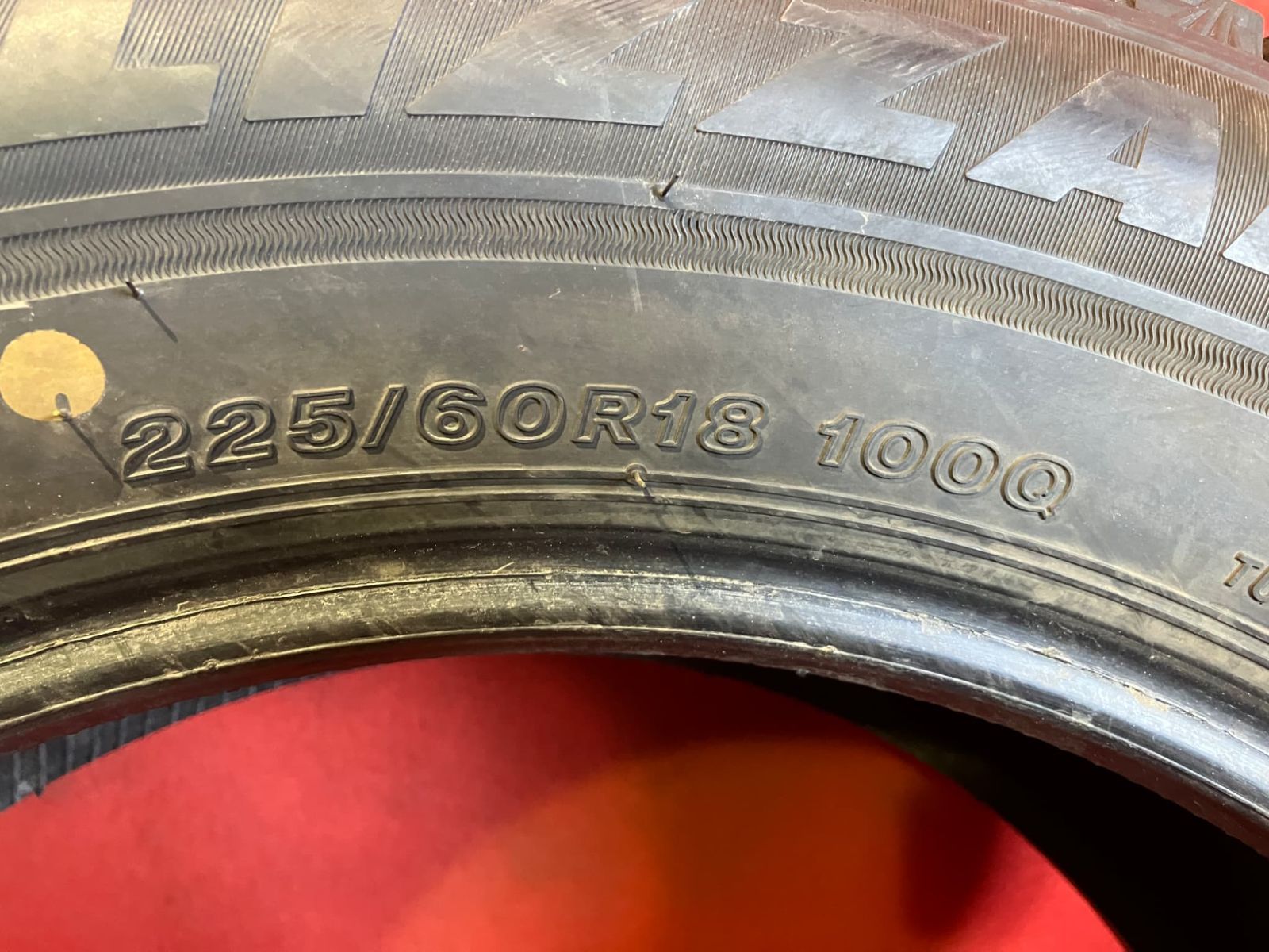 中古スタッドレスタイヤ【225/60R18 BRIDGESTONE VRX3】 4本SET - メルカリ