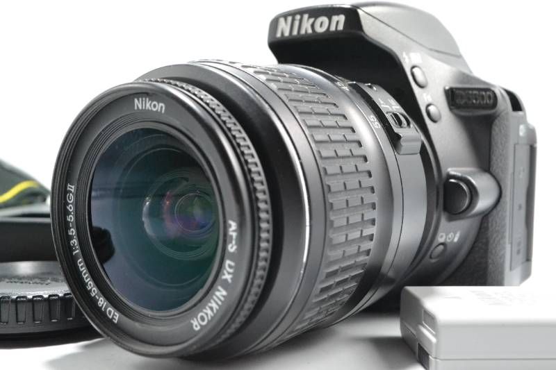 ■【動作品】ニコン Nikon D5500 AF-S DX NIKKOR 18-55mm F3.5-5.6G II VR レンズキット ショット数；12372