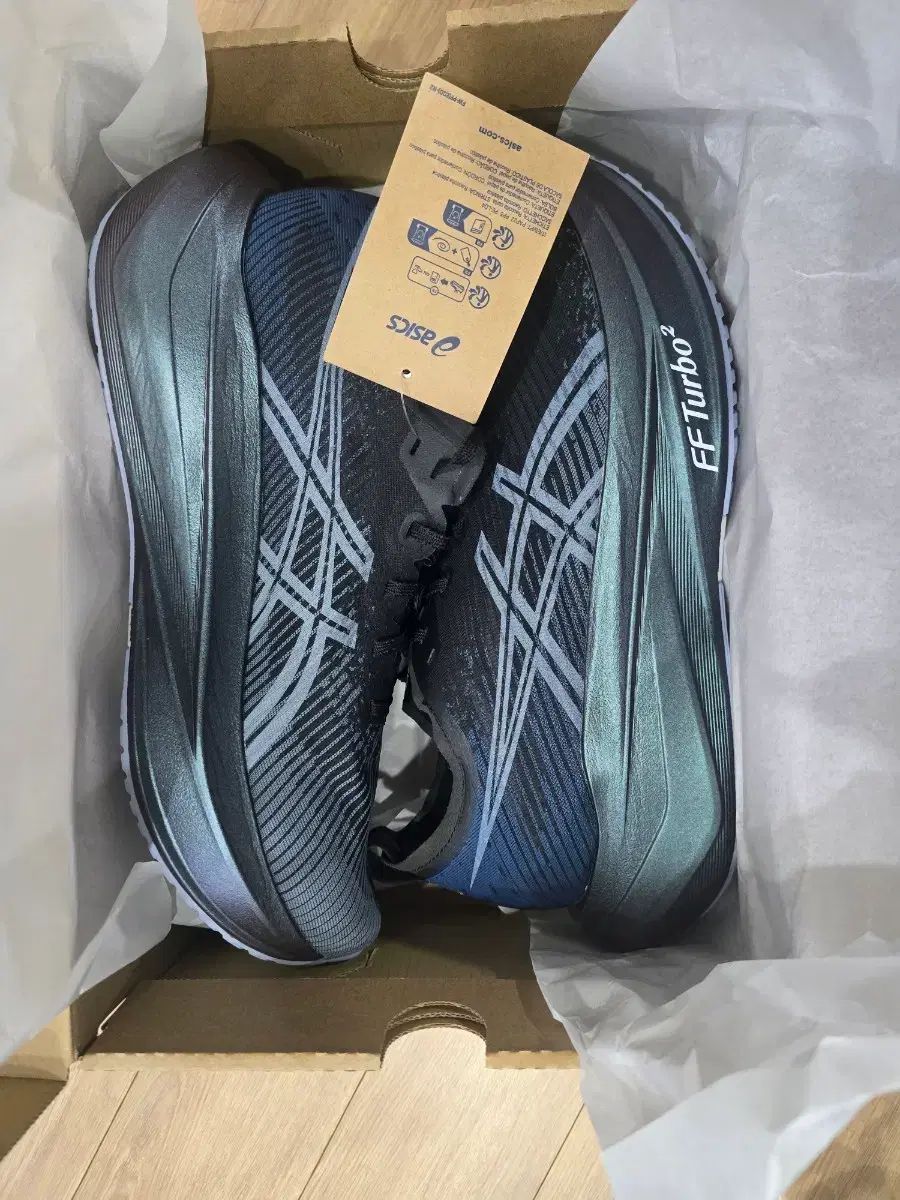 (新品) アシックス MEGAブラスト 280サイズ 商品