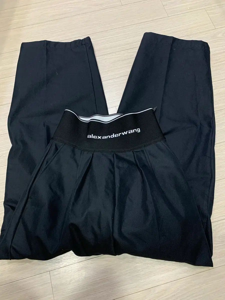 Alexander Wang ブラック トレーナー パンツ