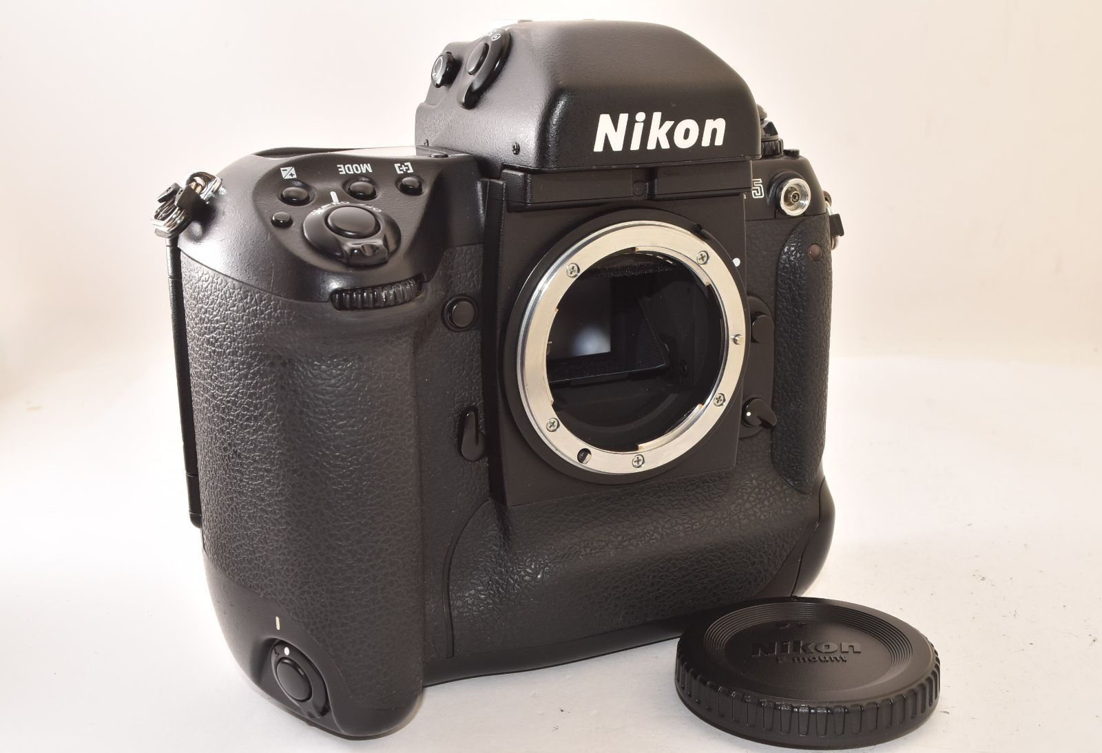 Nikon ニコン F5 ボディ AF フィルム一眼レフカメラ J2606113 - メルカリ