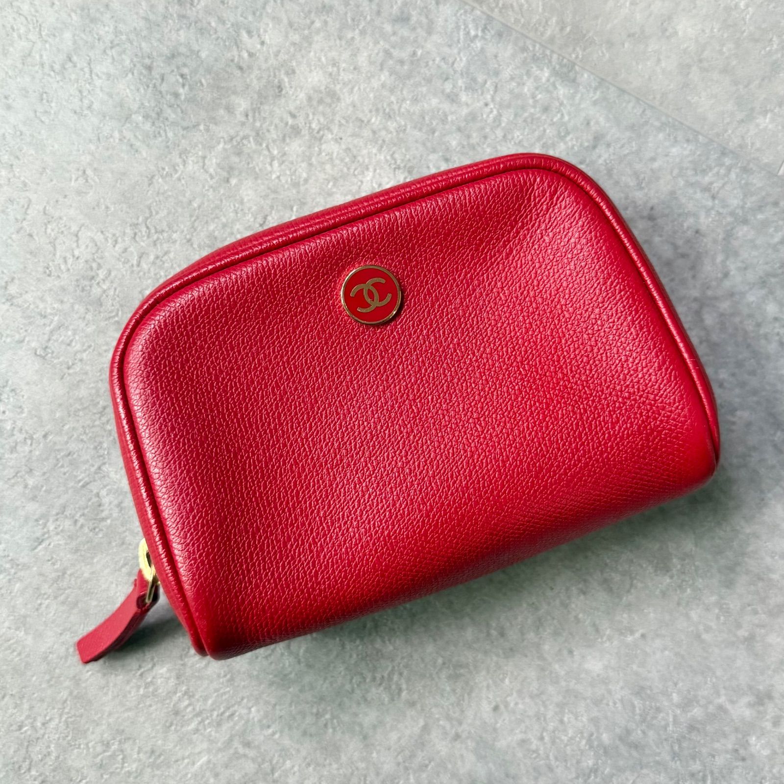 CHANEL シャネル ココボタン ポーチ レザー 赤 レッド ゴールド金具 化粧ポーチ