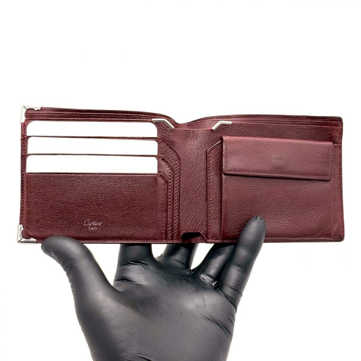 静かに品を携える】 Cartier 二つ折り財布 カーフスキン マストドゥ