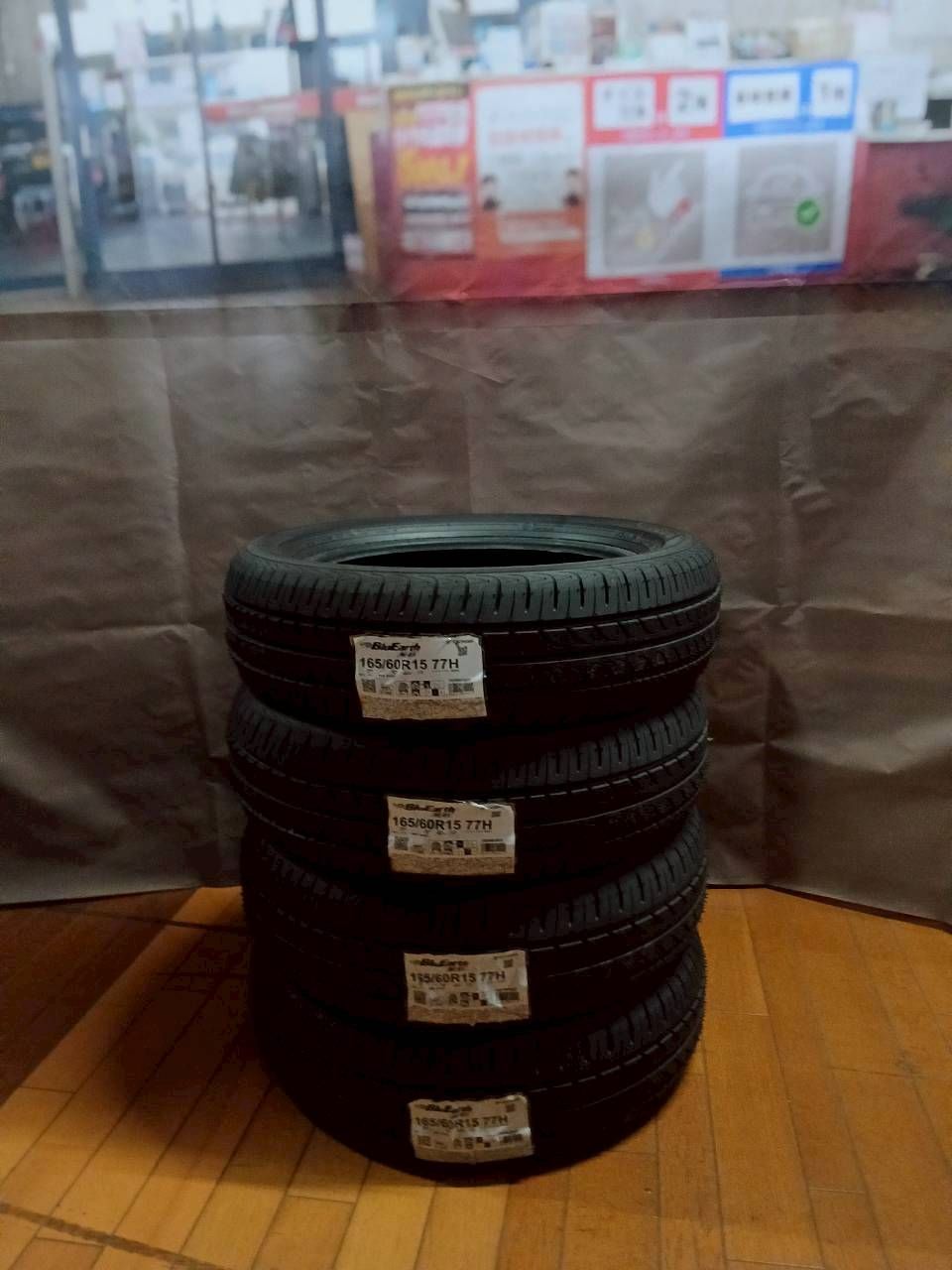 ﾖｺﾊﾏﾀｲﾔ　ﾌﾞﾙｰｱｰｽAE01　165/60R15　2021年製　4本ｾｯﾄ　★オク014