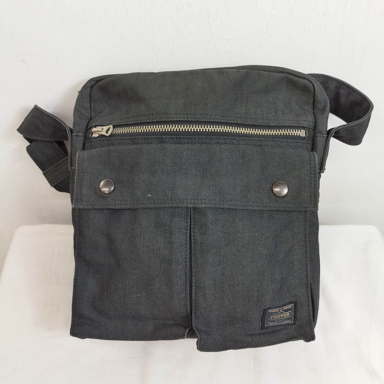 PORTER SMOKY ポーター スモーキー ショルダーバッグ 斜め掛け 吉田カバン マルチ ポケット スクエア カジュアル ブラック  F651 PORTER SMOKY ポーター スモーキー ショルダーバッグ 斜め掛け 吉田