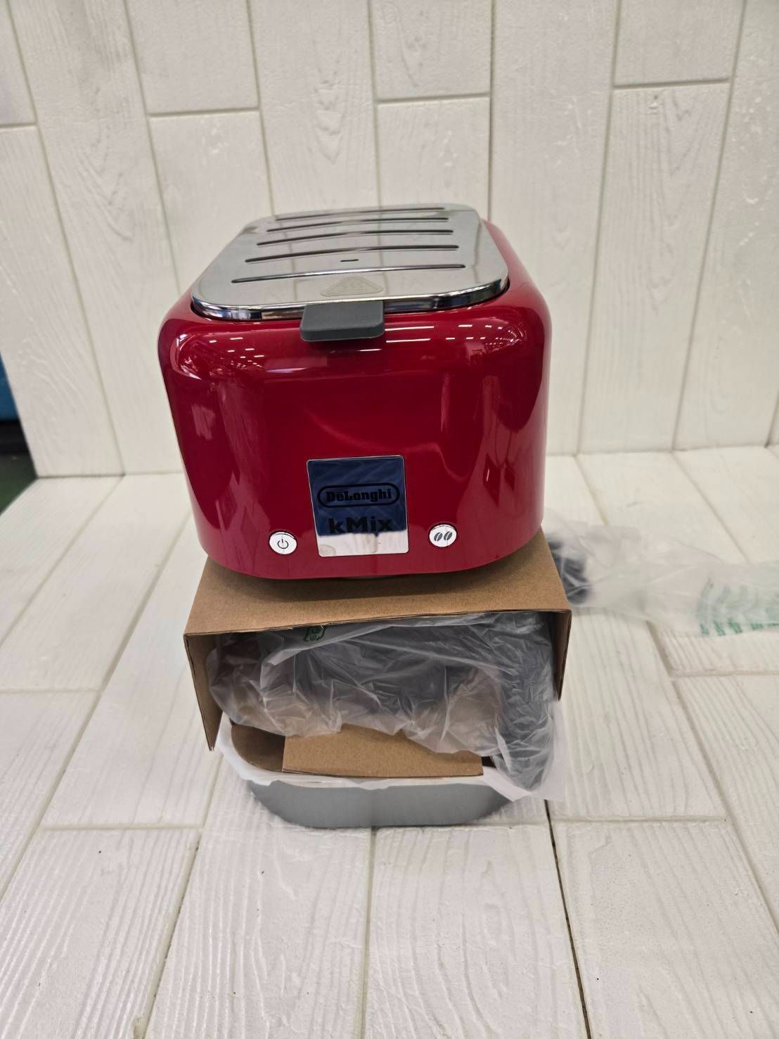 DeLonghi デロンギ kMix ドリップコーヒーメーカー COX750J-RD レッド 箱付 未使用