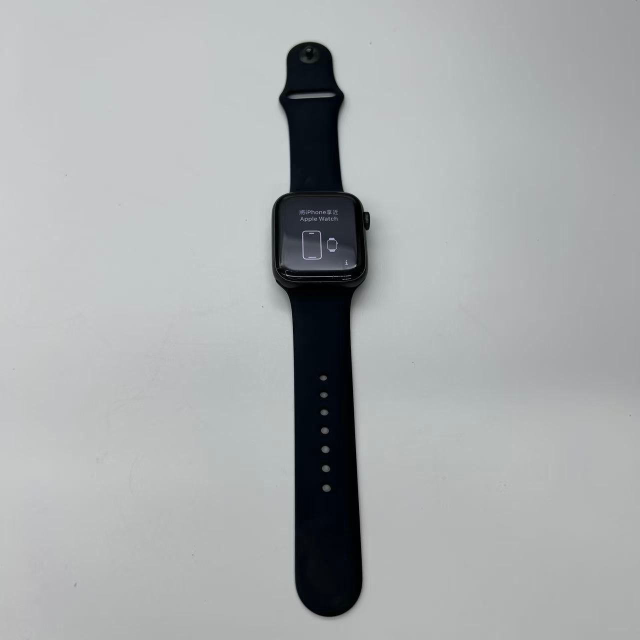 Apple Watch SE 44mm ブラック 中古 Cランク - メルカリ
