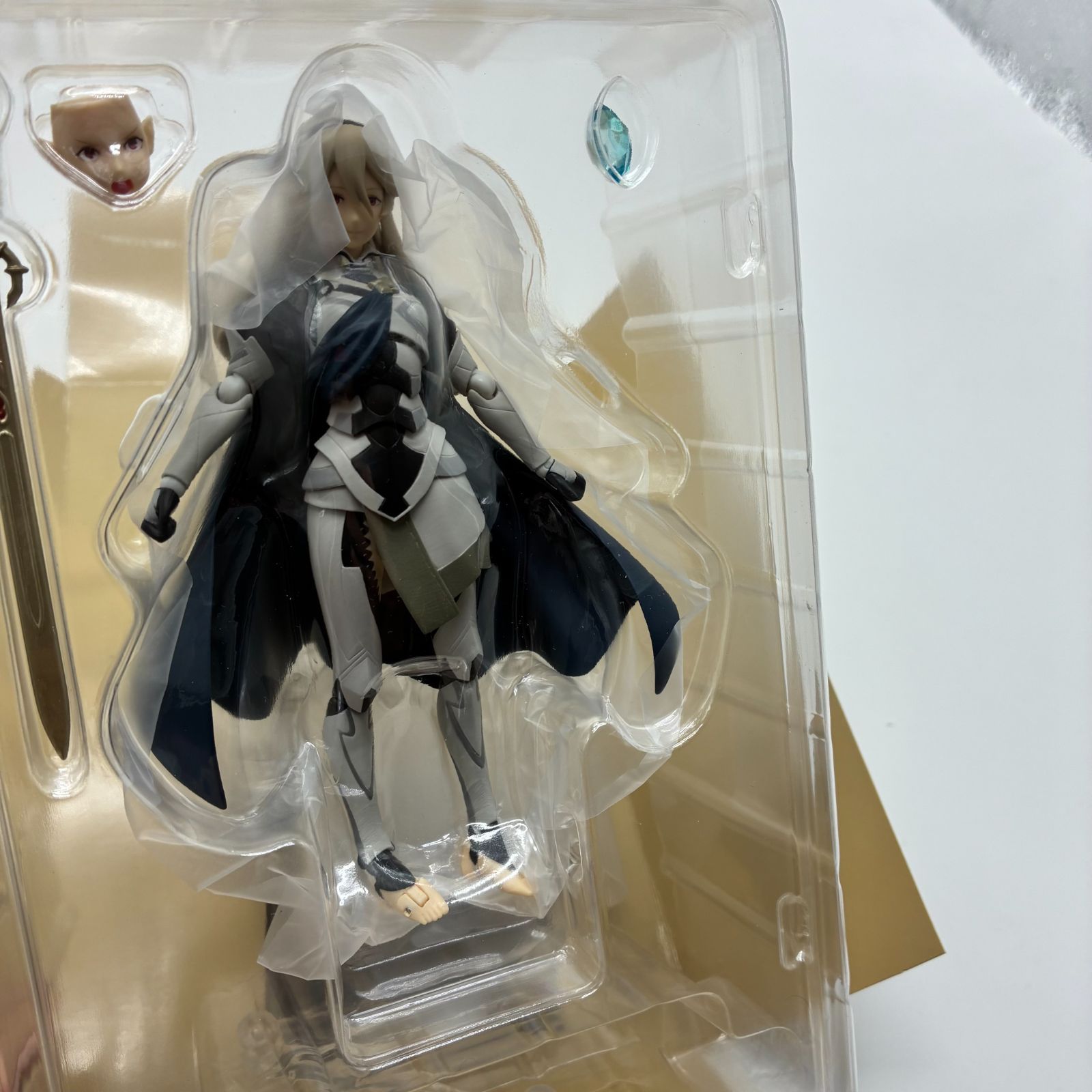 開封品 グッドスマイルカンパニー figma 334 カムイ 女 ファイアー