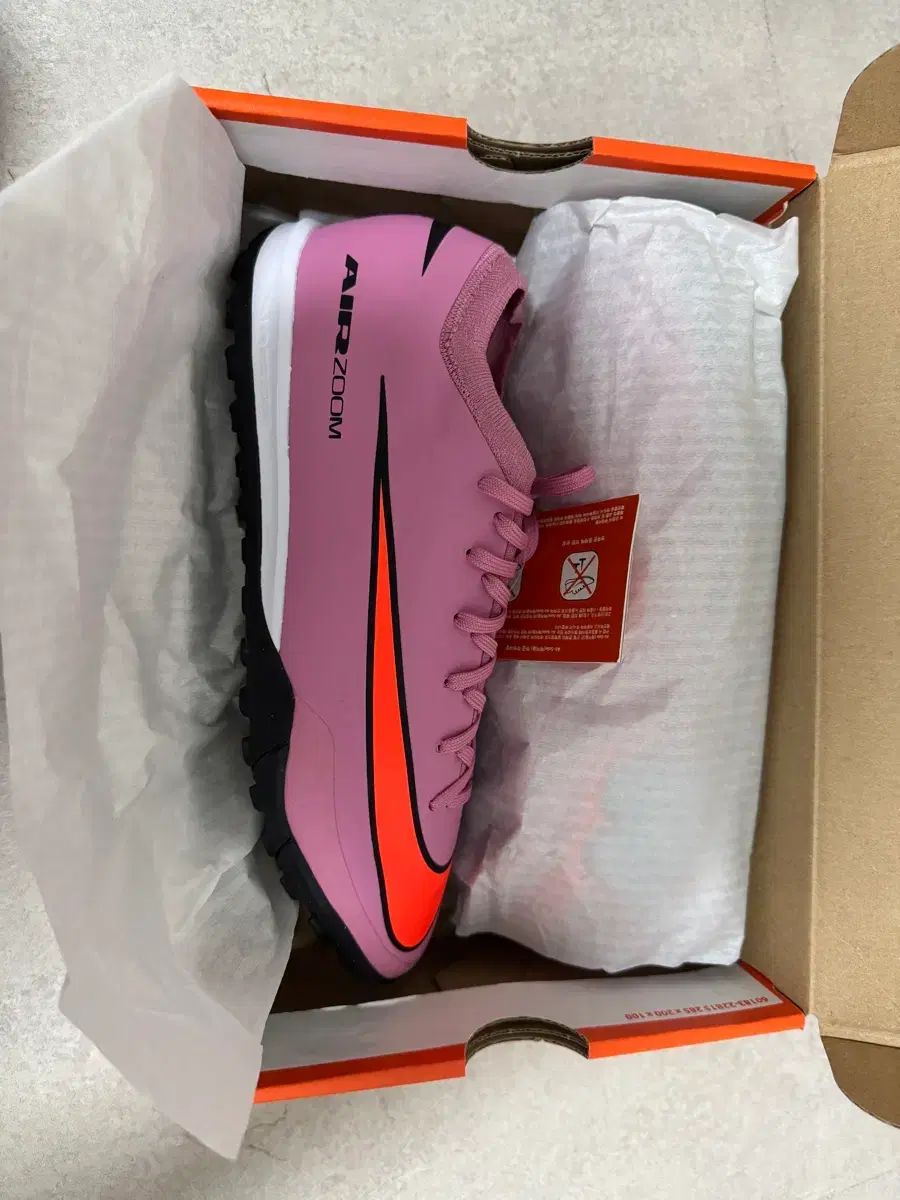 ナイキ アディダス ミズノ サッカーシューズ AG サッカーシューズ 出品