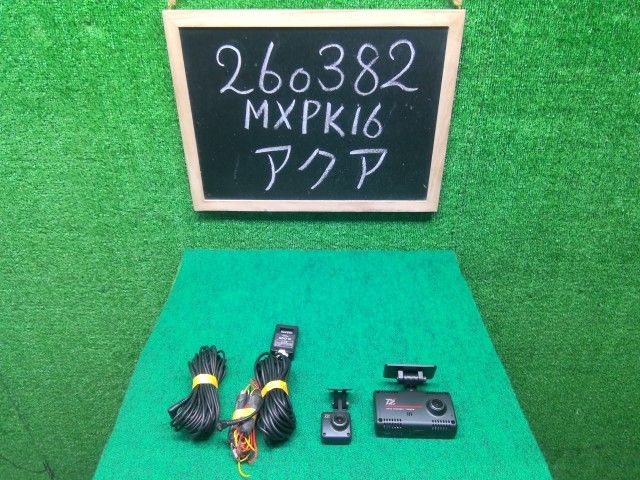 アクア ドライブレコーダー 6AA-MXPK16 089 自社品番260382