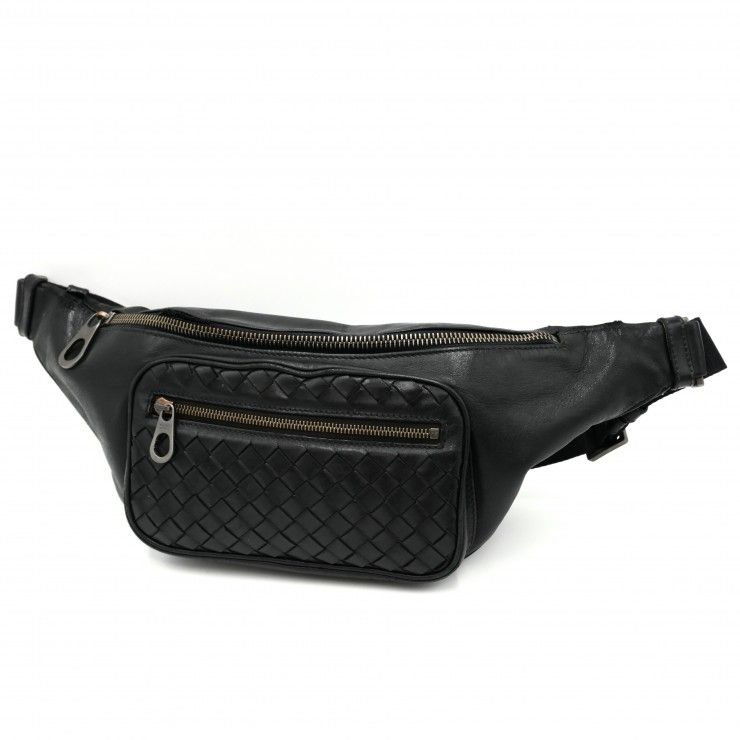 BOTTEGA VENETA（ボッテガヴェネタ）イントレチャート ウエストバッグ ボディバッグ ショルダーバッグ ブラック レザー メンズ 【中古】