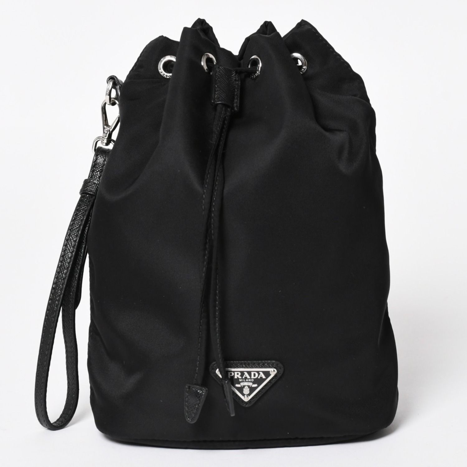 極美品 PRADA プラダ Re-Nylon 巾着型ポーチ 1NS369 トライアングル 