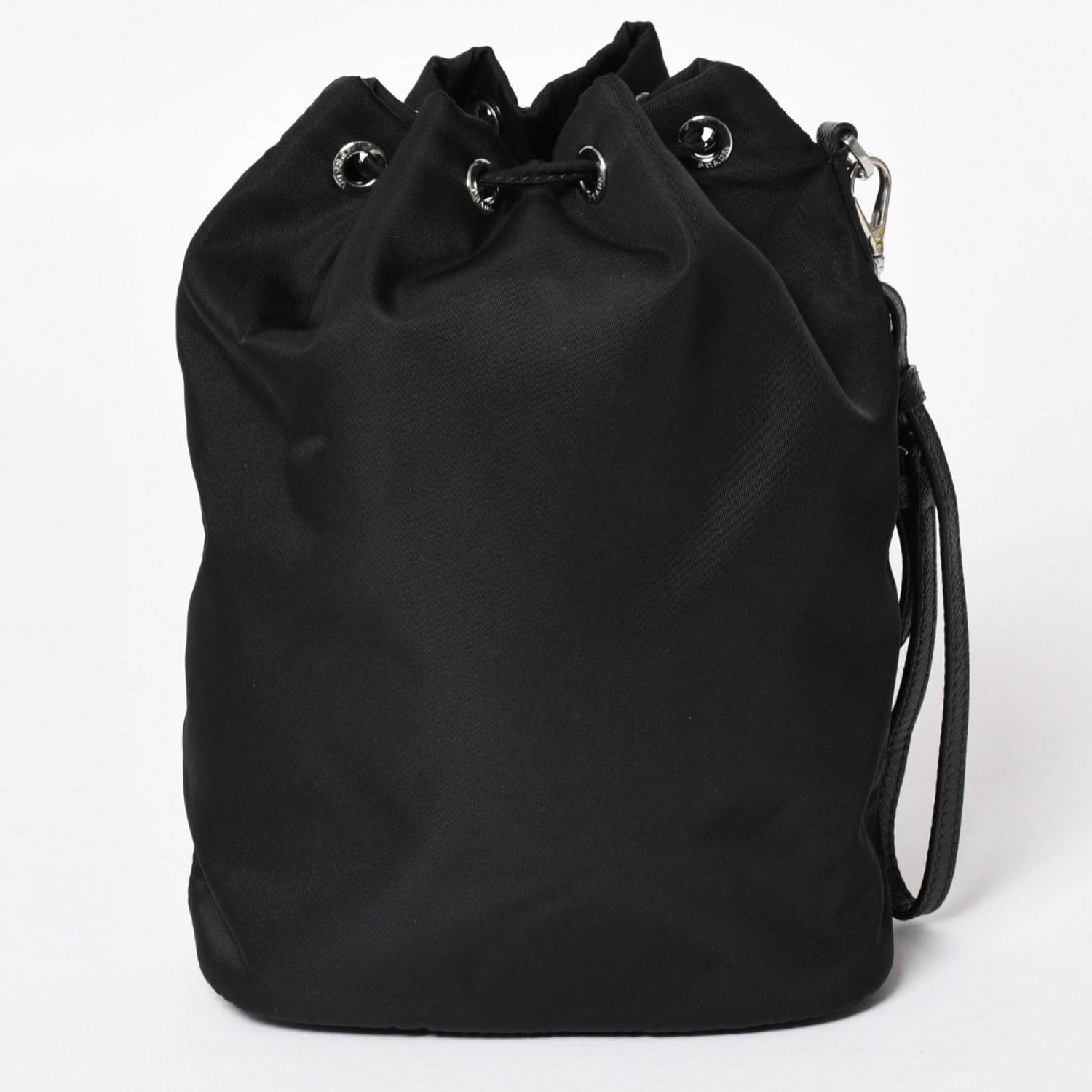極美品 PRADA プラダ Re-Nylon 巾着型ポーチ 1NS369 トライアングル 
