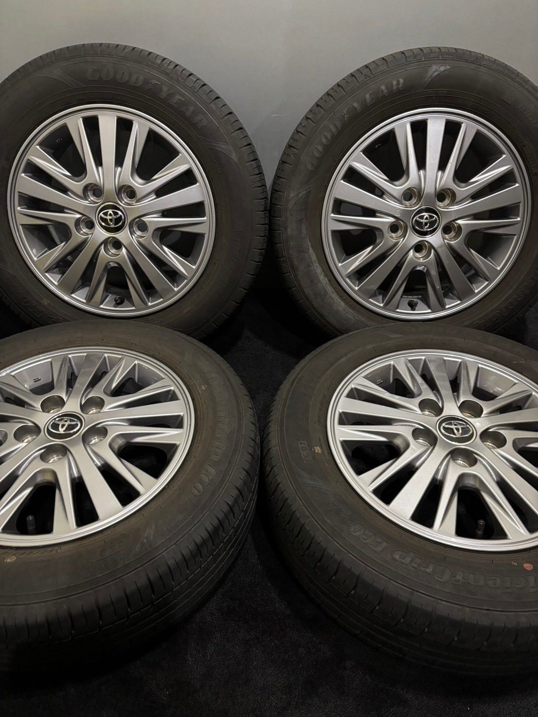 ★195/65R15 GOODYEAR/EffcientGrip ECO EG01 22年 トヨタ 80系 ノア ヴォクシー 純正 15インチ 6J +50 114.3 5H 夏タイヤ 4本 (南4-M611)