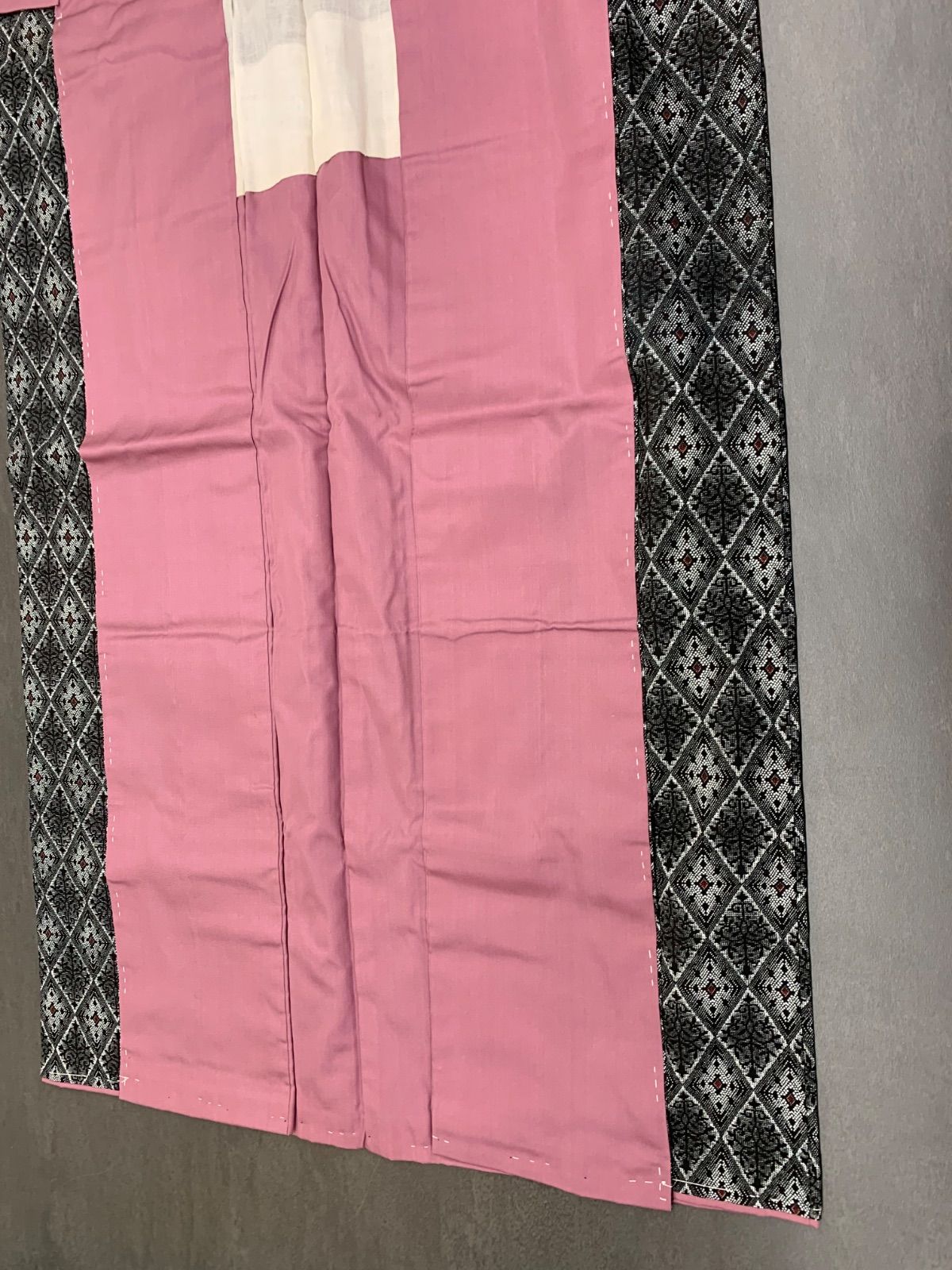 美品 本場大島紬 龍郷柄 着物 - メルカリ