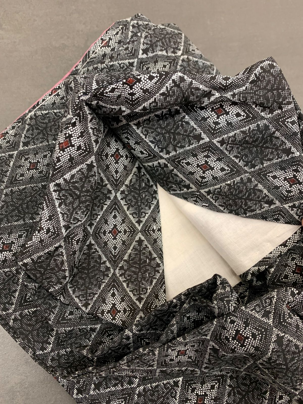 美品 本場大島紬 龍郷柄 着物 - メルカリ
