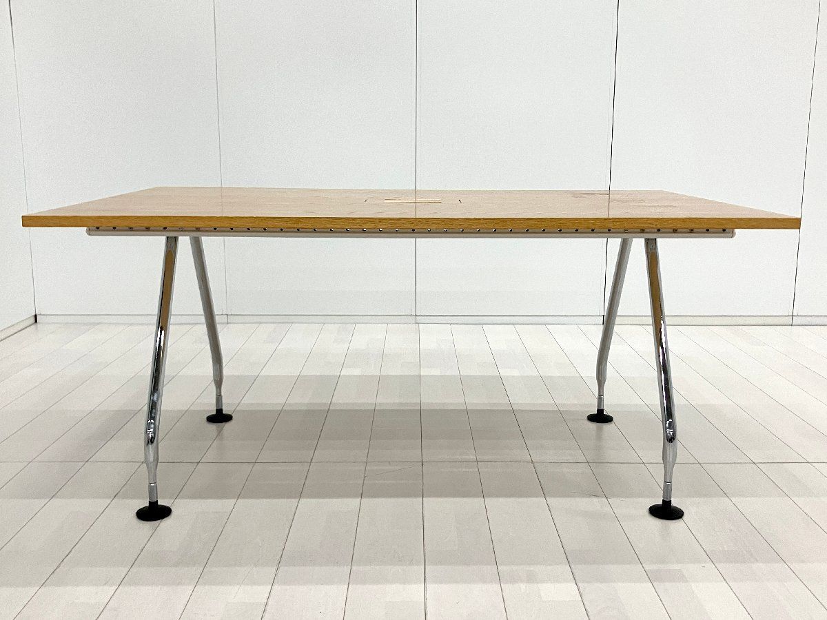 アントニオ・チッテリオによるヴィトラ「アドホック」テーブル vitra / ヴィトラ□adhoc/アドホック□ミーティングテーブル/会議
