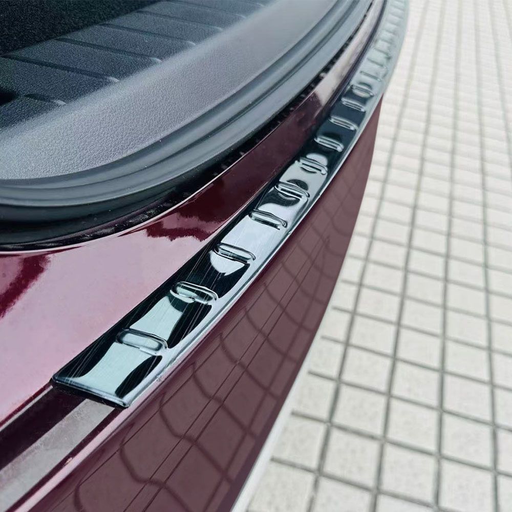 マツダ Mazda CX-80 2024年モデル リアバンパーステップガード 内側/外側用 3点セット ブラックチタン調ヘアライン ステンレス製 貼り付け式 傷防止 外装保護 ドレスアップ