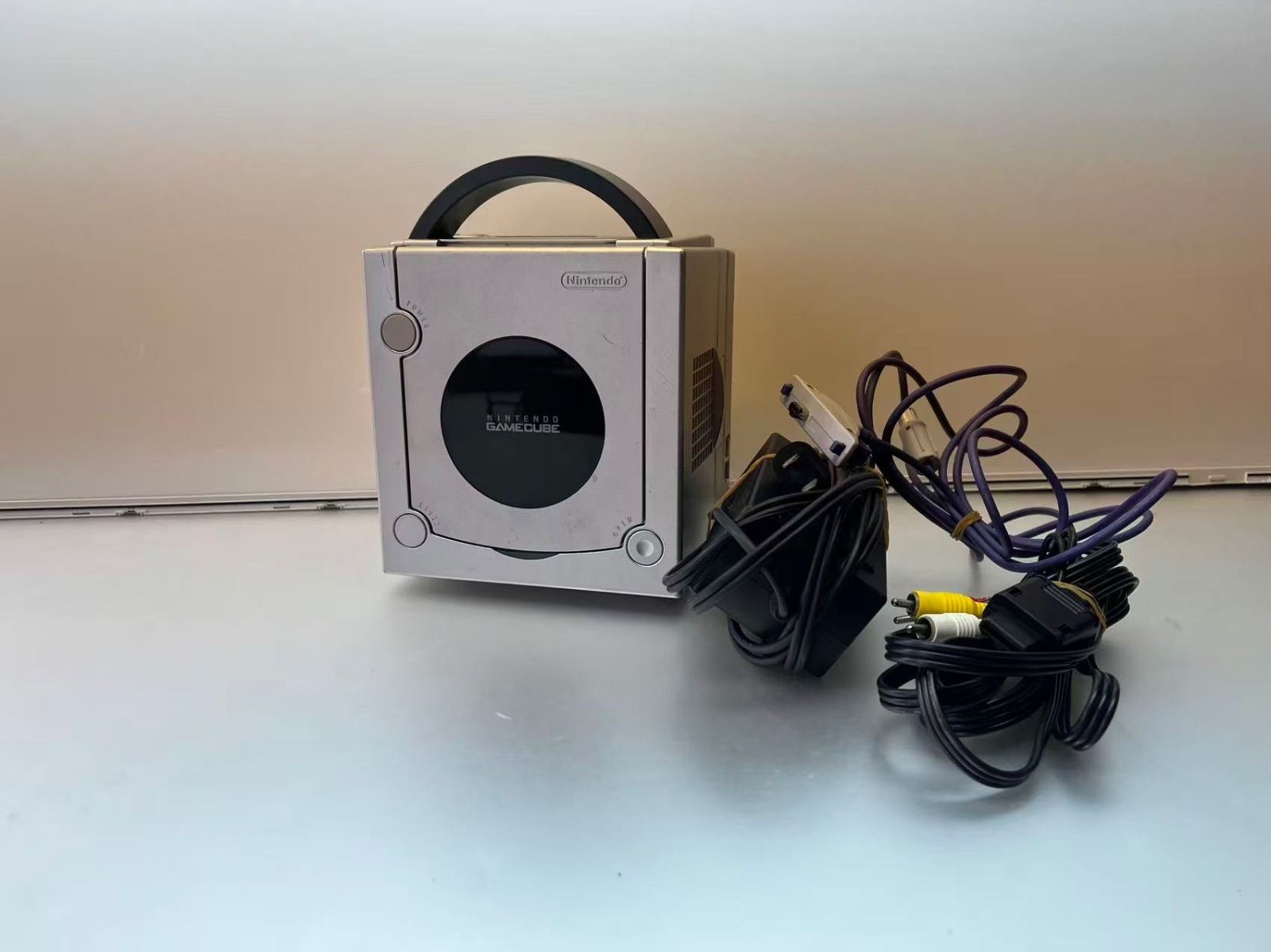 Nintendo GameCube ゲームキューブ シルバー ゲームボーイプレイヤー DOL-017