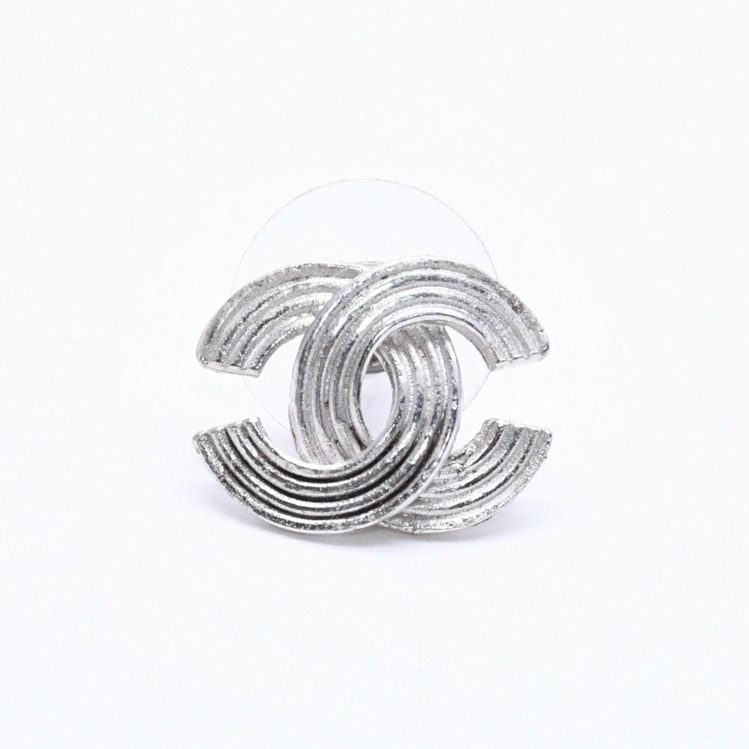 CHANEL シャネル ココマーク ピアス アクセサリー 重量約1.38g 00A刻印 メタル シルバー 片耳用 美品 中古 4c073507