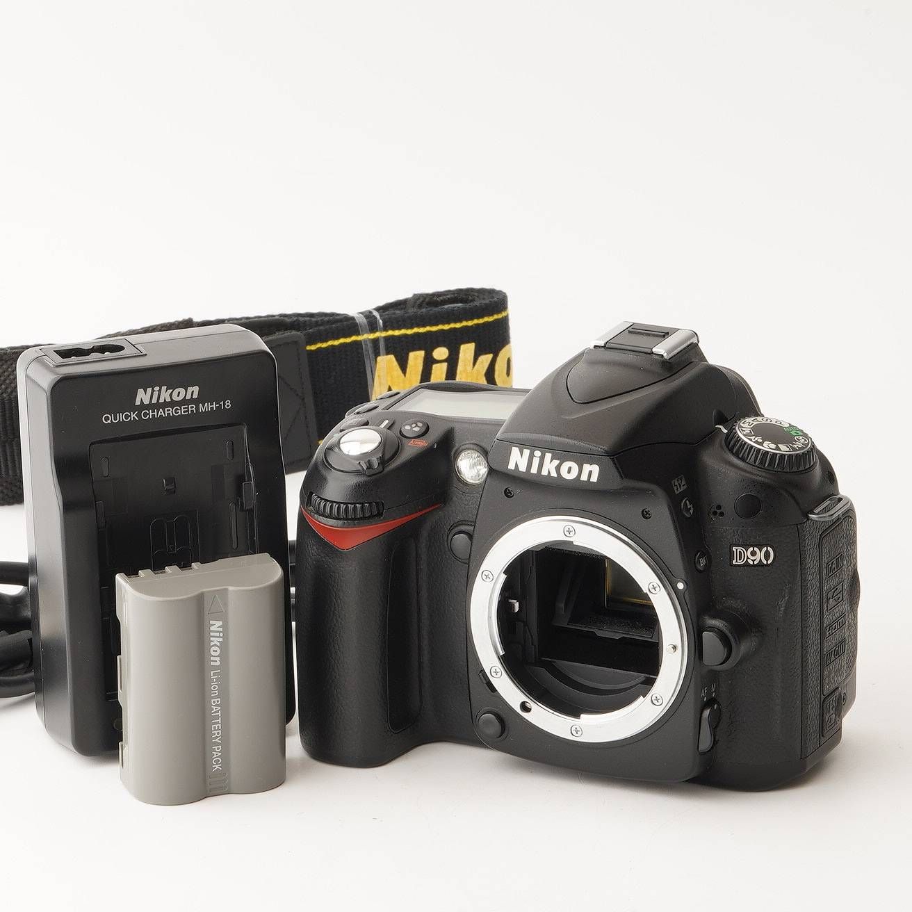 ニコン Nikon D90 ボディ 一眼レフ デジタルカメラ