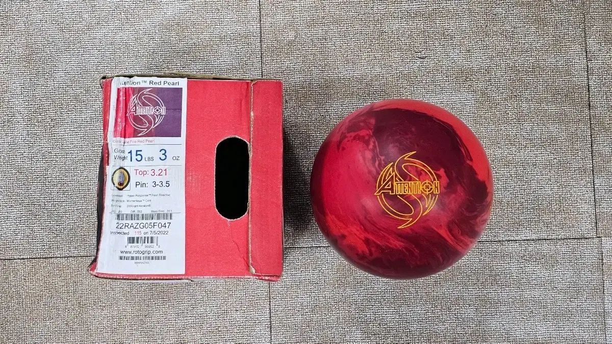 ROTOGRIP (ロトグリップ) アテンションレッドパール 15 パウンド 公式球 新品 ボーリング 出品します
