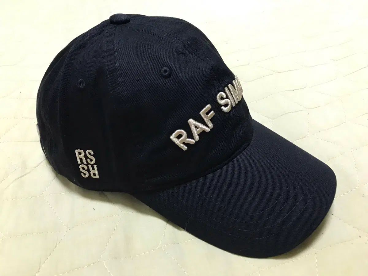 RAF SIMONS ラフ シモンズ ベースボールキャップ (ブラック) - メルカリ