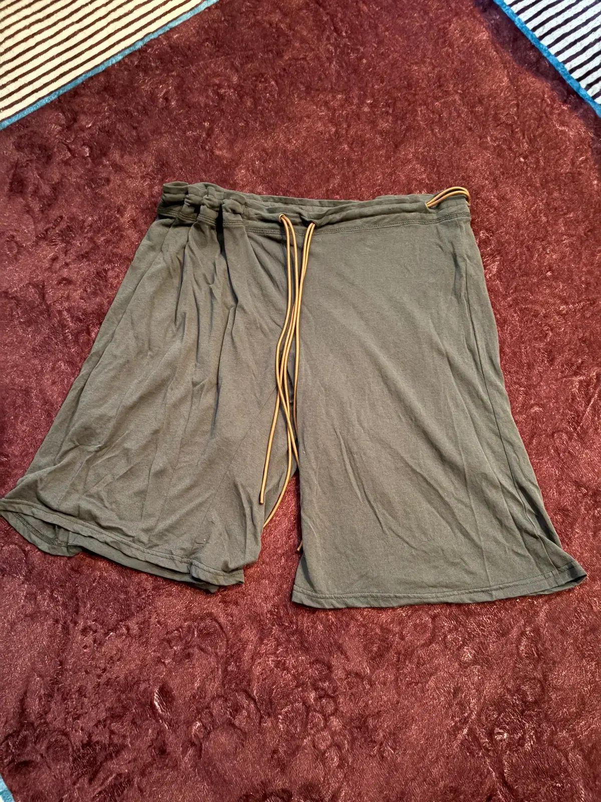 Ulika sanctus CURTAIN HALF PANTS charcoal